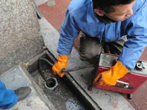 阿合奇疏通下水道